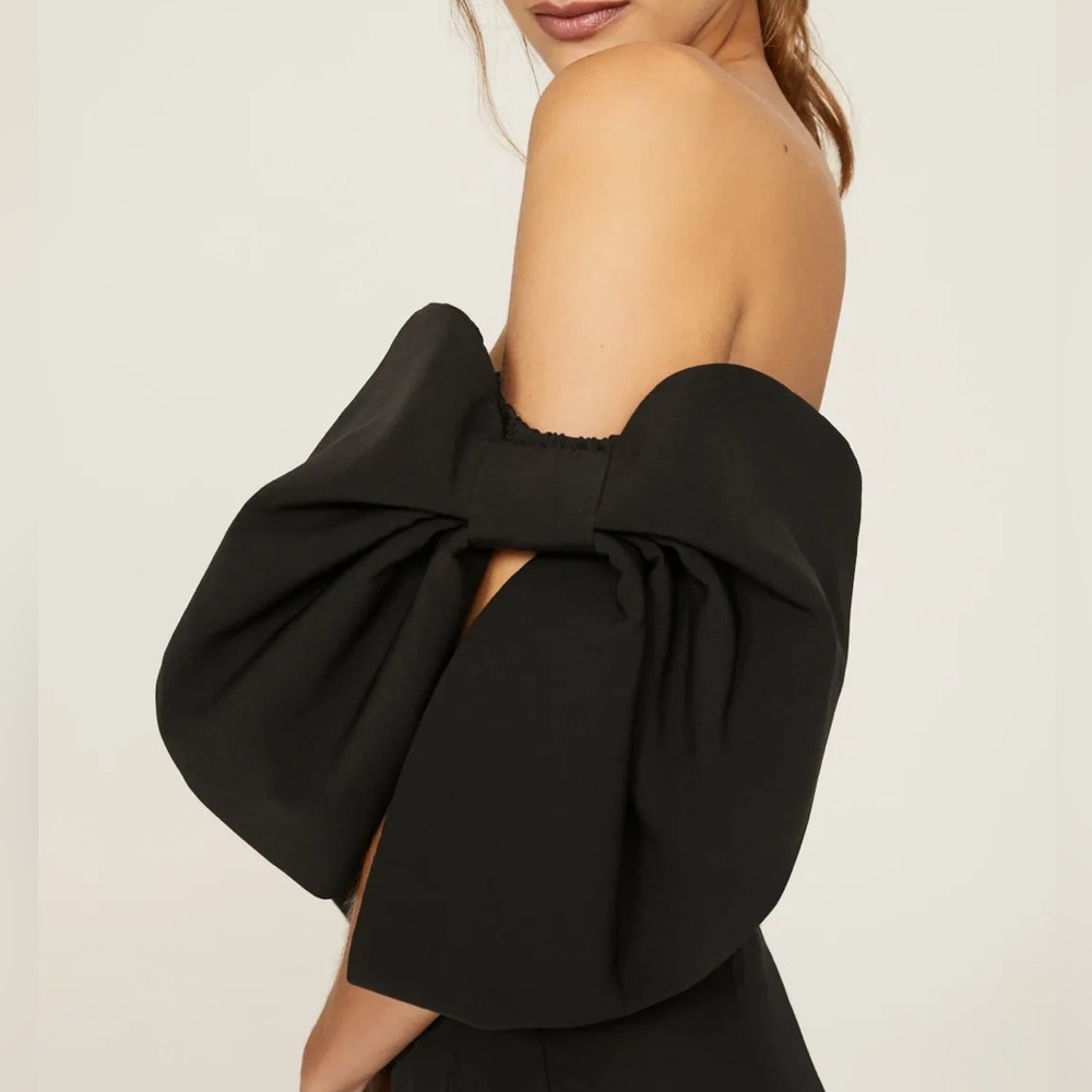 Toccin X RTR Bow Sleeve Crop Top Black Size 2